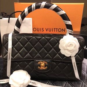 CHANEL Vintage Lambskin Medium Kelly Flap Bag